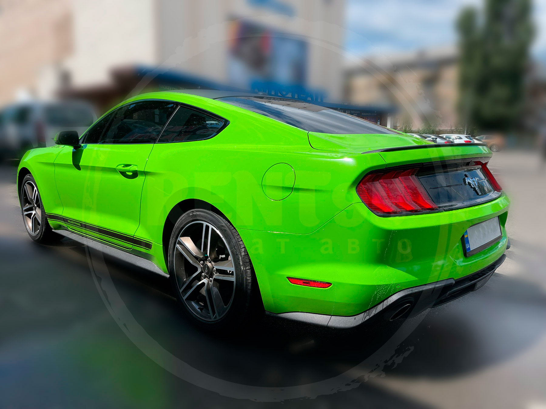 Rent FORD-MUSTANG-2018-green